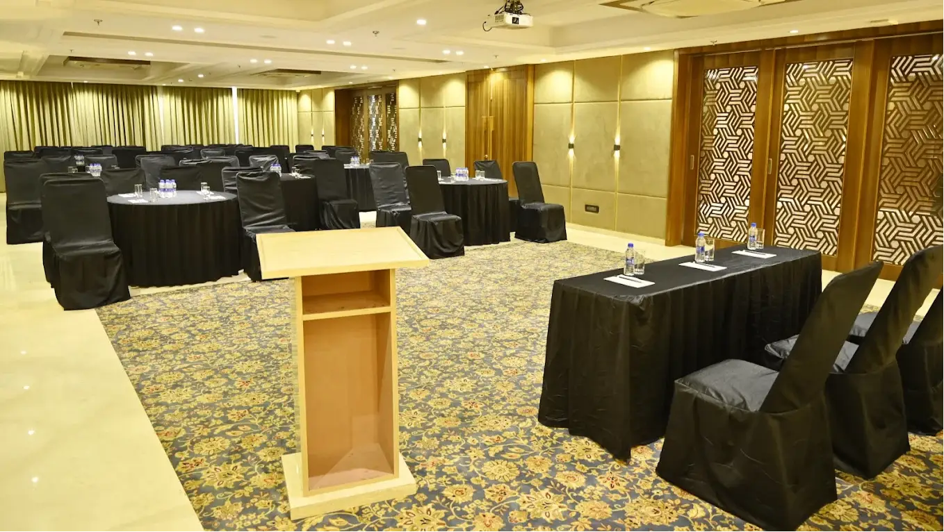 Emerald–The Banquet1